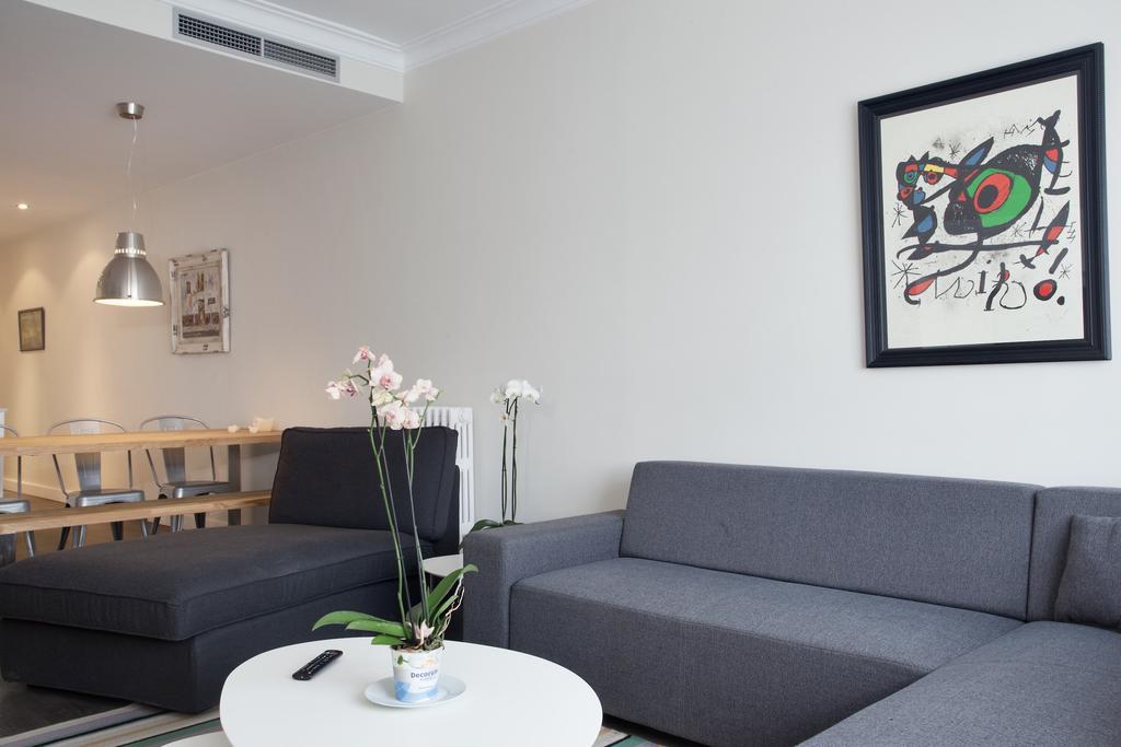 Consell De Cent Apartment — Photos 2